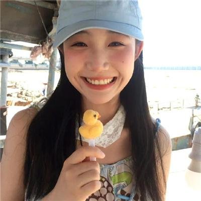 皮裘大衣女人